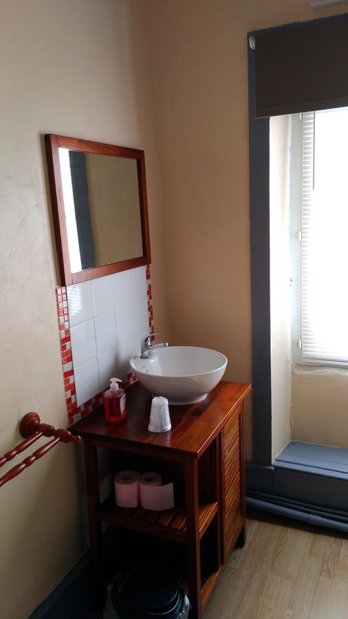 Le Grand-Bourg Allo Allo Bed & Breakfast エクステリア 写真